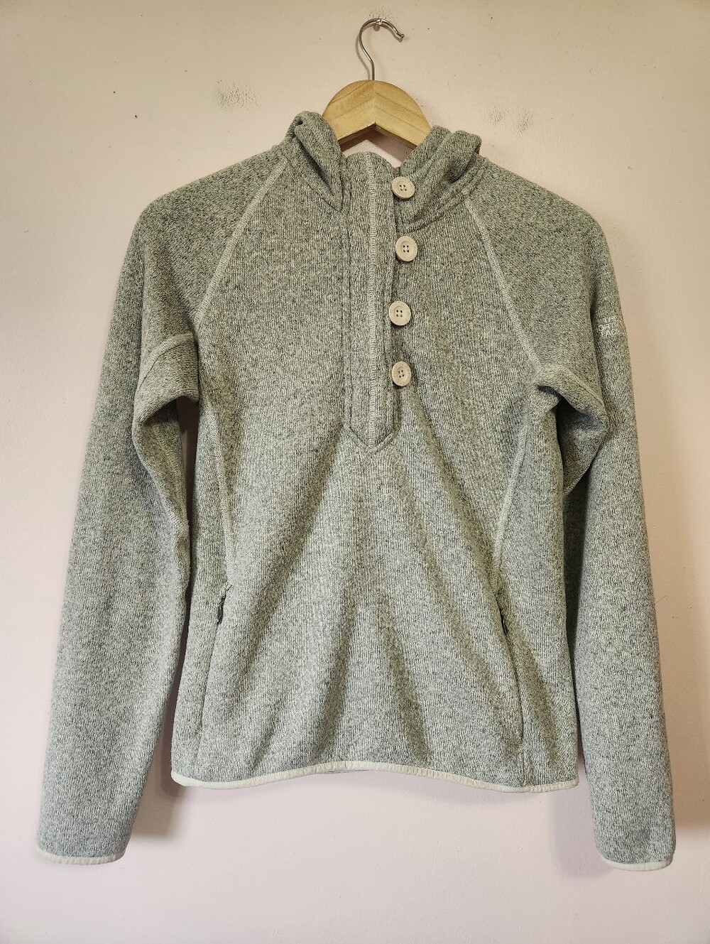 The North Face Women's Crescent Hooded Pullover Light Heather Gray Size M EUC
